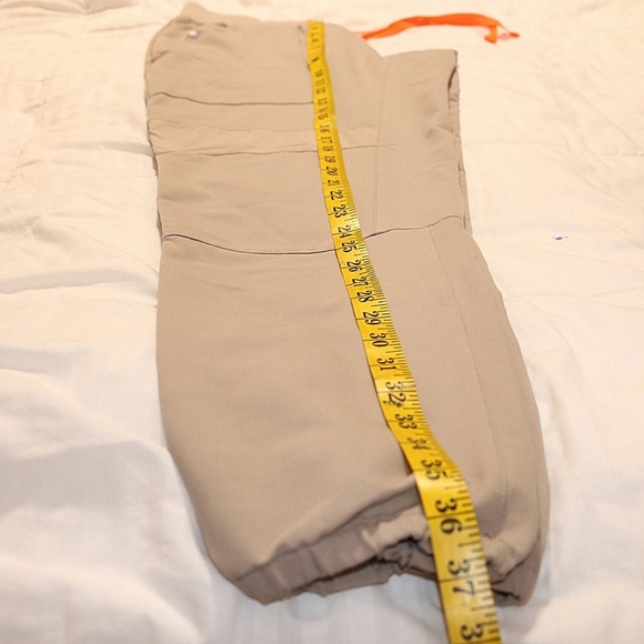 FIGS Limited Edition Technical Collection Scrub Pants in Boulder size Small - Picture 4 of 5